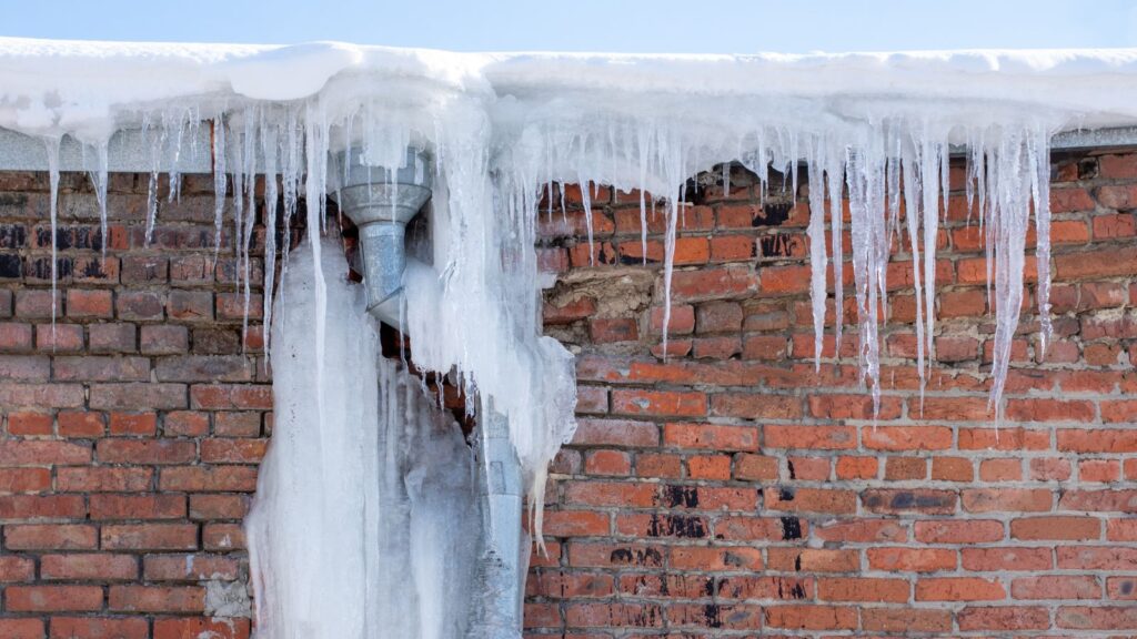 Ice Dams and Roof Leaks: Winter Water Damage Prevention